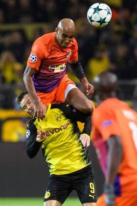 GER UEFA CL Borussia Dortmund GER vs.Apoel FC CYP 01 11 2017 Signal Iduna Park Dortmund Group stage Group H GER UEFA CL Borussia Dortmund GER vs. Apoel FC CYP in picture Battle between Andrey Yarmolenko 9 Dortmund and Carlao 50 Apoel header nordphotox xKurth nph00016