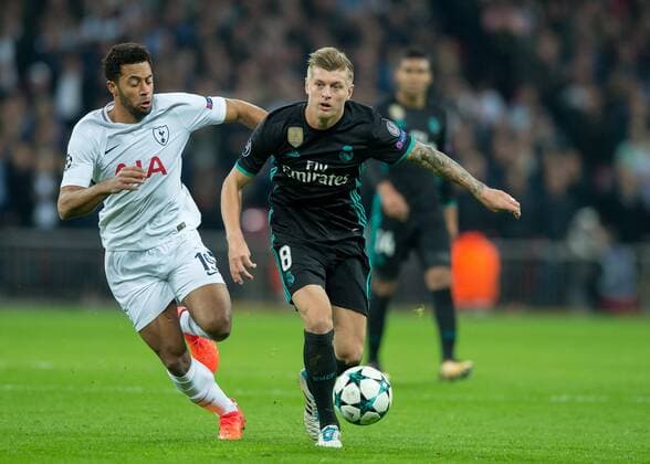 Toni Kroos of Real Madrid and Mousa DembŽlŽ of Tottenham Hotspur during the UEFA Champions League group H match between Tottenham Hotspur and Real Madrid at Wembley Stadium, London, England on 1 November 2017. Copyright: xVincexMignottx 17460022
