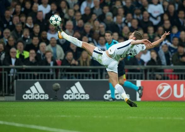 Themen der Woche - SPORT Bilder des Tages - SPORT Jan Vertonghen of Tottenham Hotspur during the UEFA Champions League group H match between Tottenham Hotspur and Real Madrid at Wembley Stadium, London, England on 1 November 2017. Copyright: xVincexMignottx 17460023