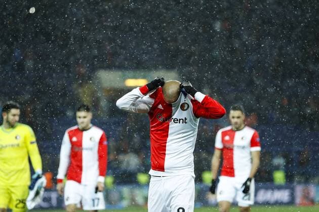 (l-r) Karim El Ahmadi of Feyenoord during the UEFA Champions League group F match between Shakhtar Donetsk and Feyenoord Rotterdam at Metalist Stadium on November 01, 2017 in Kharkiv, Ukraine UEFA Champions League 2017 2018 xVIxVIxImagesx xMauricexvanxSteenxIVx 9184916
