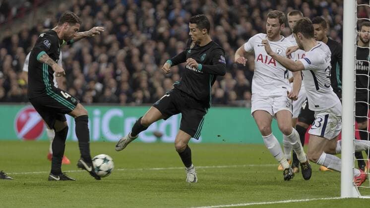 Football - 2017 2018 UEFA Champions League - Group H: Tottenham Hotspur vs. Real Madrid Sergio Ramos (Real Madrid) and Cristiano Ronaldo (Real Madrid) sum up thier teams night as they get in each others way in front of the Tottenham goal at Wembley Stadium. COLORSPORT DANIEL BEARHAM  csp_tot_rma_011117_