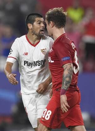 The player of the Sevilla Nolito in a play of action with the player Andrei Eschenko of the Spartak jose during the party belonging to League of Champions facing to the Sevilla FC vs Spartak Moscu stadium Ramon Sanchez Pizjuan on the 01 11 2017th Seville Andalusia Spain foto Cristobal Duena  xx xx