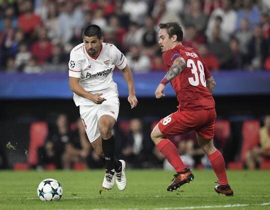 The player of the Sevilla Nolito in a play of action with the player of the Spartak Andrei Eschenko during the party belonging to League of Champions facing to the Sevilla FC vs Spartak Moscu stadium Ramon Sanchez Pizjuan on the 01 11 2017th Seville Andalusia Spain foto Cristobal Duena  xx xx