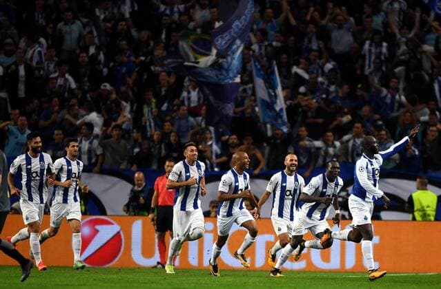 (171102) -- PORTO, Nov. 2, 2017 -- Danilo (1st R) of Porto celebrates with his teammates after scoring during the Group G match between FC Porto and RB Leipzig of UEFA Champions League in Porto, Portugal on Nov. 1, 2017. Porto won 3-1.) (SP)PORTUGAL-PORTO-UEFA CHAMPIONS LEAGUE-GROUP G ZhangxLiyun 