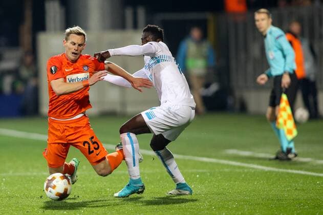 SOCCER - UEFA EL, Rijeka vs A.Wien RIJEKA,CROATIA,02.NOV.17 - SOCCER - UEFA Europa League, group stage, HNK Rijeka vs FK Austria Wien. Image shows Thomas Salamon (A.Wien) and Maxwell Acosty (Rijeka). GEPAxpictures xMaticxKlansek