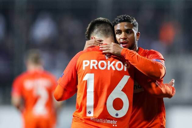SOCCER - UEFA EL, Rijeka vs A.Wien RIJEKA,CROATIA,02.NOV.17 - SOCCER - UEFA Europa League, group stage, HNK Rijeka vs FK Austria Wien. Image shows the rejoicing of Dominik Prokop (A.Wien) and Ismael Tajouri-Shradi (A.Wien). GEPAxpictures xMaticxKlansek
