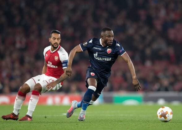 GuŽlor Kanga of Red Star Belgrade goes past Theo Walcott of Arsenal during the UEFA Europa League group H match between Arsenal and Red Star Belgrade at the Emirates Stadium, London, England on 2 November 2017. Copyright: xVincexMignottx 17500002