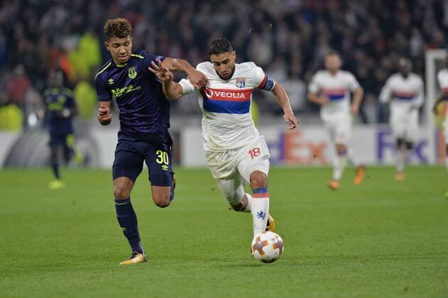 Nabil Fekir lyon vs Mason Holgate everton FOOTBALL Lyon vs Everton Ligue Europa Phase de goupe 02 11 2017 FredericChambert Panoramic 