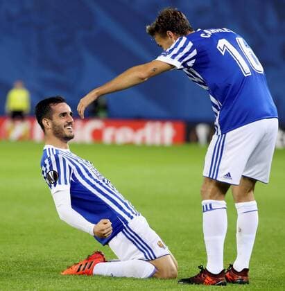 Real Sociedad s Juan Miguel Jimenez jubilates a goal during the UEFA Europa League match between Real Sociedad and FK Vardar at the Anoeta stadium in San Sebastian, Basque Country, Spain, 02 November 2017. Real Sociedad vs. FK Vardar !ACHTUNG: NUR REDAKTIONELLE NUTZUNG!  Copyright: xJuanxHerrerox SSB007 20171102-636452564552543078