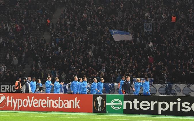 Football Mens Season 2017 2018 UEFA Europa League Group J 4 Gameday Hertha BSC Sorja Luhansk Players and fans of Hertha motivated each other in the East Turn 02 11 2017 before the match Copyright: xMatthiasxKochx