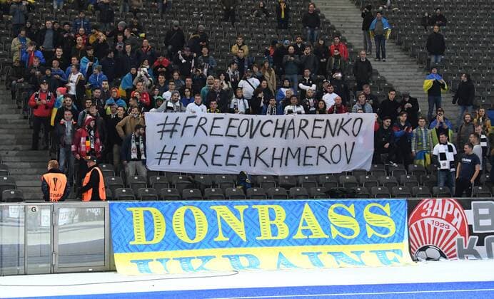 Football Mens Season 2017 2018 UEFA Europa League Group J 4 Gameday Hertha BSC Sorja Luhansk Fans of Luhansk with Political Message 02 11 2017 Copyright: xMatthiasxKochx