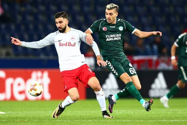 SOCCER - UEFA EL, RBS vs Konyaspor SALZBURG,AUSTRIA,02.NOV.17 - SOCCER - UEFA Europa League, group stage, Red Bull Salzburg vs Atiker Konyaspor. Image shows Munas Dabbur (RBS) and Mehdi Bourabia (Konyaspor). GEPAxpictures xFelixxRoittner