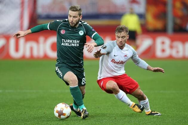 SOCCER - UEFA EL, RBS vs Konyaspor SALZBURG,AUSTRIA,02.NOV.17 - SOCCER - UEFA Europa League, group stage, Red Bull Salzburg vs Atiker Konyaspor. Image shows Nejc Skubic (Konyaspor) and Fredrik Gulbrandsen (RBS). GEPAxpictures xMathiasxMandl