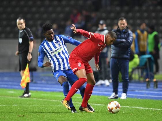 Soccer Men Season 2017 2018 UEFA Europa League Group J 4 Gameday Hertha BSC Sorja Luhansk v Jordan Torunarigha Hertha BSC Iury Sorja Luhansk Coach Pal Dardai Hertha BSC 02 11 2017 Copyright: xMatthiasxKochx