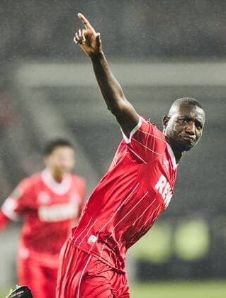 02 11 2017 Leverkusen Germany Uefa Euro League Group H 1 FC Köln Bate Borissow Colognes goalscorer Sehrou Guirassy celebrates his goal for 3 2 Â