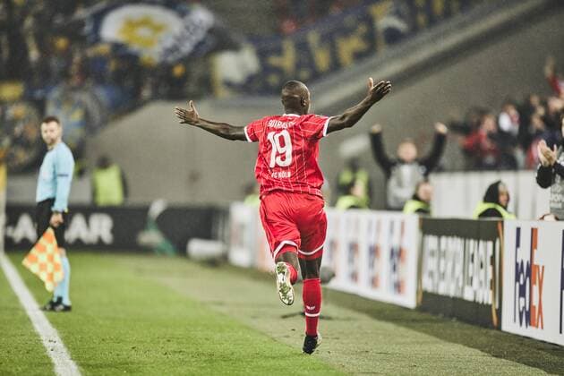 02 11 2017 Leverkusen Germany Uefa Euro League Group H 1 FC Köln Bate Borissow Colognes goalscorer Sehrou Guirassy celebrates his goal for 3 2 Â