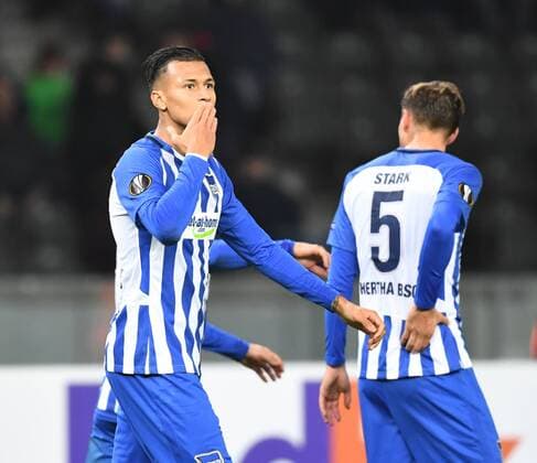 Soccer Men Season 2017 2018 UEFA Europa League Group J 4 Gameday Hertha BSC Sorja Luhansk Davie Selke Hertha BSC Niklas Stark Hertha BSC cheering for goal to 2 0 02 11 2017 Copyright: xMatthiasxKochx