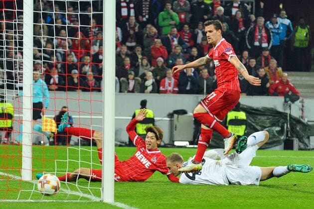 Koeln Germany 02 11 2017 UEFA Europa League 2017 18 Season Group Stage Group H 4 Matchday 1 FC Koeln BATE Borisov Goal to 4 2 for Koeln by Yuya Osako KOE in the back against Denis Scherbitski BATE in front DeFodi521