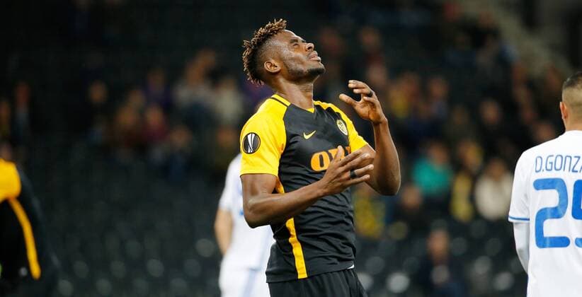 02 11 2017 Stade de Suisse Bern SWITZERLAND Season 2017 2018 Men Soccer European League BSC Young Boys Bern Dynamo Kyiv Kasim Adams Nuhu Young Boys