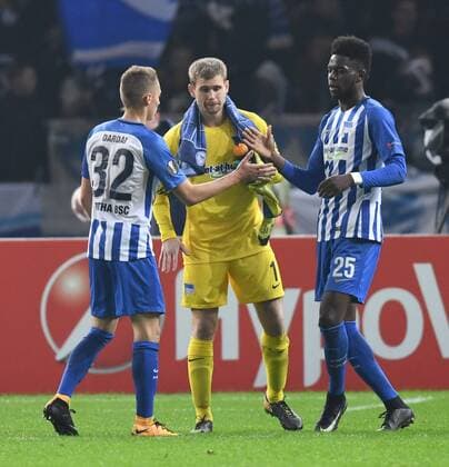 Soccer Men Season 2017 2018 UEFA Europa League Group J 4 Gameday Hertha BSC Sorja Luhansk v Palardard Palko Junior Hertha BSC Goalkeeper Thomas Kraft Hertha BSC Jordan Torunarigha Hertha BSC Cheers after the final whistle 02 11 2017 Copyright: xMatthiasxKochx