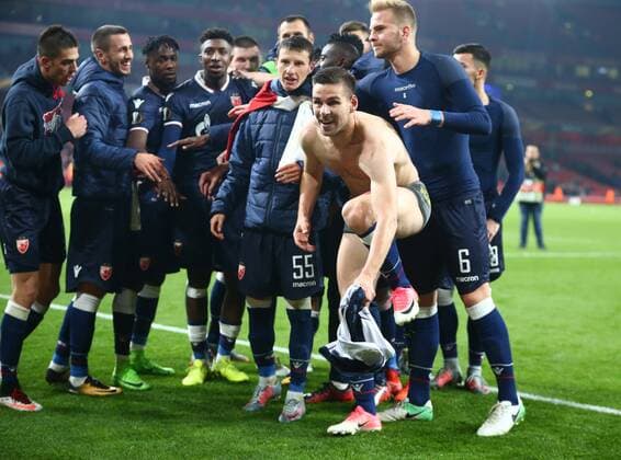 Themen der Woche - SPORT Bilder des Tages - SPORT November 2, 2017 - London, England, United Kingdom - Arsenal s Theo Walcott.during UEFA Europa League Group H match between Arsenal and Red Star Belgrade (Crvena Zvezda) at The Emirates , London 2 Nov 2017 Arsenal FC v Crvena Zvezda - UEFA Europa League  - ZUMAn230 20171102_zaa_n230_288 Copyright: xKieranxGalvinx