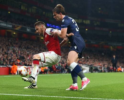 November 2, 2017 - London, England, United Kingdom - L-R Arsenal s Mathieu Debuchy and Filip Stojkovic of Red Star Belgrade (Crvena Zvezda).during UEFA Europa League Group H match between Arsenal and Red Star Belgrade (Crvena Zvezda) at The Emirates , London 2 Nov 2017 Arsenal FC v Crvena Zvezda - UEFA Europa League  - ZUMAn230 20171102_zaa_n230_299 Copyright: xKieranxGalvinx
