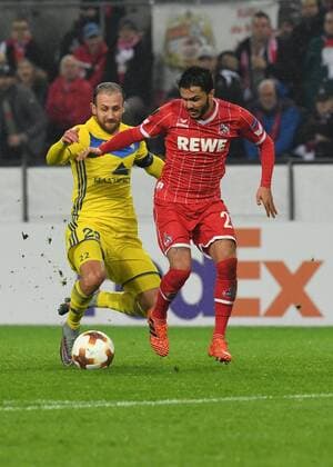 Soccer Men UEFA Europa pokal Season 2017 2018 FC Koeln vs FC BATE Borisov 02 11 2017 Rheinenergiestadion Cologne Igor Stasevich BATE Borisov Leonardo Bittencourt FC Koeln