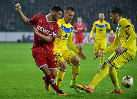 02 11 2017 xjpx Football Europa League 1 FC Koeln BATE Baryssau emspor v Salih Özcan Koeln plays two opponents from Cologne