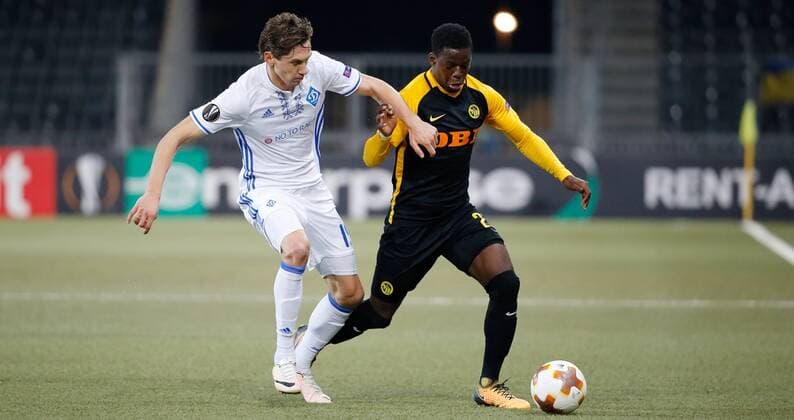 02 11 2017 Stade de Suisse Bern SWITZERLAND Season 2017 2018 Men Soccer European League BSC Young Boys Berne Dynamo Kiev Denys Garmash left Kiev against Jordan Lotomba Young Boys