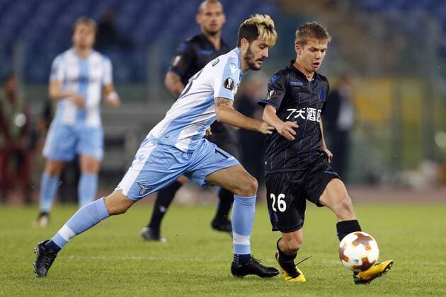 Italy: Lazio v Nice - UEFA Europa League (L-R) Luis Alberto of Lazio in duel with Vincent Koziello of Nice during their UEFA Europa League Group K soccer match at the Olympic stadium in Rome. Rome Italy Olympic Stadium  GiampieroxSpositox xPacificxPress
