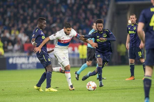 (171103) -- LYON, Nov. 3, 2017 -- Nabil Fekir (C) from Lyon competes during the Group E match between Lyon and Everton of 2017-2018 Europa League in Lyon, France on Nov. 2, 2017. Lyon won with 3-0. ) (SP)FRANCE-LYON-FOOTBALL-EUROPA LEAGUE-LYON VS EVERTON LyubomirxDomozetski 