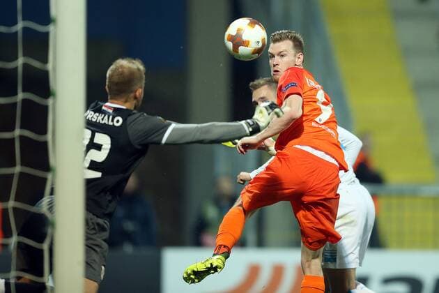 (171103) -- RIJEKA, Nov. 3, 2017 -- Kevin Friesenbichler (R, front) of Austria Wien competes during the UEFA Europa League football match between HNK Rijeka and Austria Wien in Rijeka, Croatia, on Nov. 2, 2017. Austria Wien won 4-1. ) (SP)CROATIA-RIJEKA-UEFA EUROPA LEAGUE-HNK RIJEKA VS AUSTRIA WIEN GoranxStanzl 