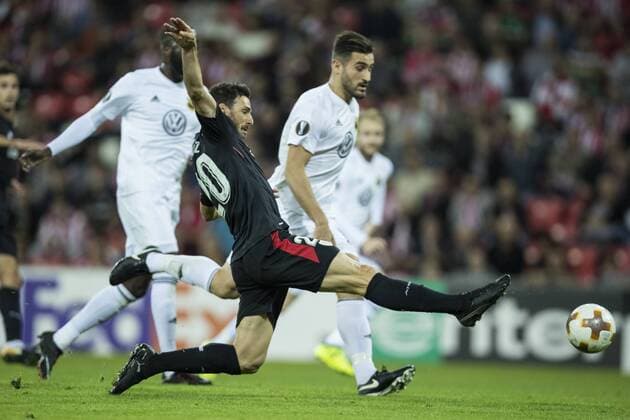 Partido de la Europa League entre el Athletic y el Ostersund en San Mames. En la imagen, Aduriz logra su gol. Europa League match between Athletic and Ostersund. In this picture, Aduriz scores his goal. 