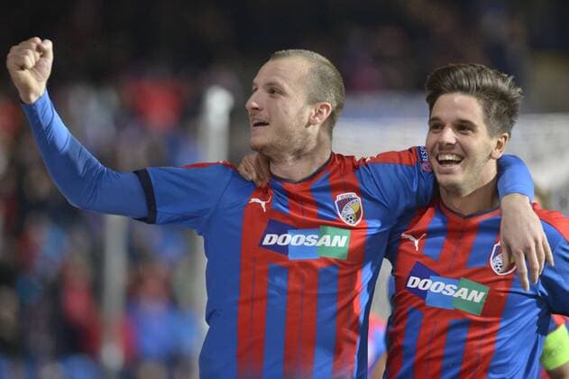 From left Michael Krmencik and Ales Cermak of the Czech football team Viktoria Plzen celebrate a goal during the match Swiss Lugano vs Viktoria Plzen in the 4th round of the Europa League in Group G in Pilsen, Czech Republic, November 2, 2017. (CTKxPhoto MiroslavxChaloupka) CTKPhotoP201711021141001  _CHA1883