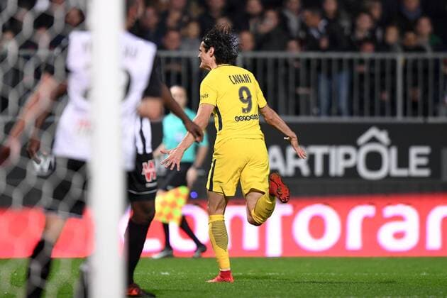 09 EDINSON CAVANI psg JOIE FOOTBALL Angers vs Paris SG Ligue 1 Conforama 04 11 2017 AnthonyBIBARD FEP Panoramic 