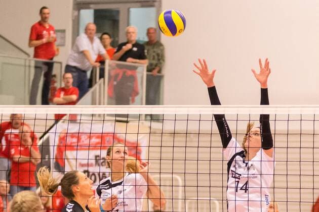 Volleyball 1 Bundesliga Women Black White Erfurt Red Ravens Vilsbiburg xprx