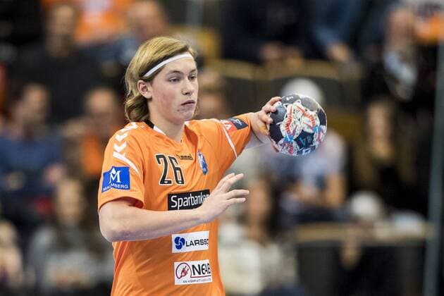 171104 Kristianstads Valter Chrintz under handbollsmatchen i Champions League mellan Kristianstad och Vardar den 4 november 2017 i Kristianstad .  Copyright: PETTERxARVIDSON BB171104PA043