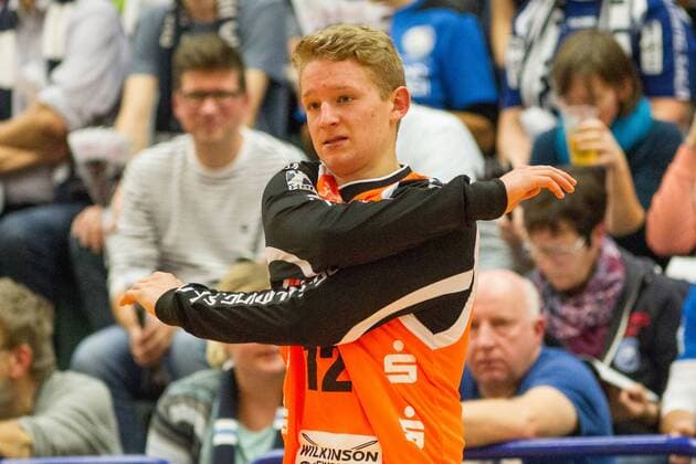 BHC new signing Emil Olbertz 12 TW Bergischer HC from Dormagen Bergischer HC vs HSG Nordhorn Lingen Handball 2 Bundesliga 04 11 17 Solingen NRW Germany Klingenhalle Copyright: xcdnx
