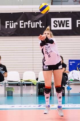 Annalena Grätz Black White Erfurt 8 at the ball acceptance Volleyball 1 Bundesliga Women Black White Erfurt Red Ravens Vilsbiburg xprx