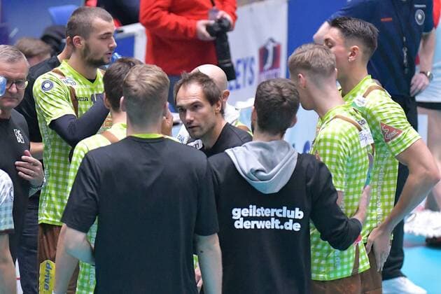 04 11 2017 xtkx Volleyball Men United Volleys Frankfurt TSV Herrsching emspor v l Max Hauser Herrsching Frankfurt