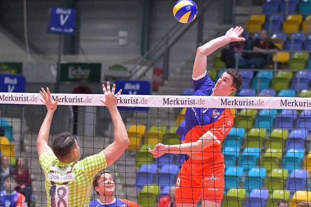 04 11 2017 xtkx Volleyball Men United Volleys Frankfurt TSV Herrsching emspor v Andre Brown Herrsching Georg Escher United Volleys Frankfurt