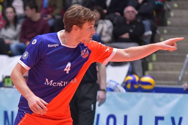 04 11 2017 xtkx Volleyball Men United Volleys Frankfurt TSV Herrsching emspor v l Patrick Steuerwald United Volleys Frankfurt