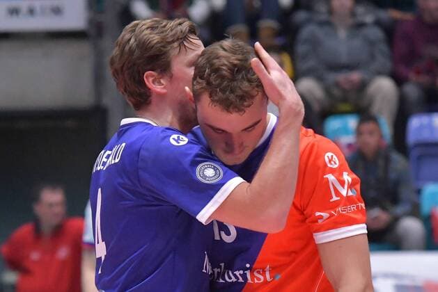 04 11 2017 xtkx Volleyball Men United Volleys Frankfurt TSV Herrsching emspor v l Patrick Steuerwald United Volleys Moritz Karlitzek United Volleys Frankfurt
