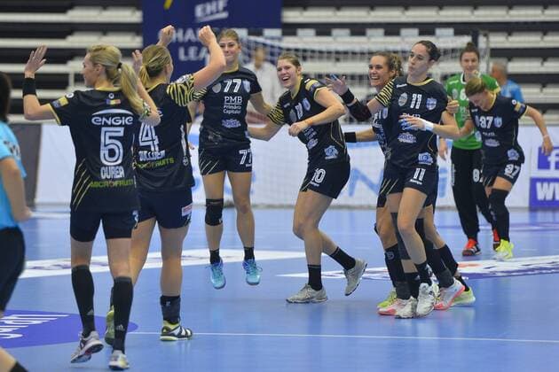 November 4, 2017 - Bucharest, Romania - CSM Bucharest s Iulia Curea, Majda Mehmedovic, Line Jorgensen, Camile Ayglon Saurina celebrates the victory after the Handball EHF WomenÃ¢â‚¬â ¢s Champions League, Group Match between Csm Bucharest (ROU) Nykobing Falster (DEN) on 3 November 2017 in Bucharest, Romania. Csm Bucharest v Nykobing Falster - EHF Women s Champions League  - ZUMAn230 20171104_zaa_n230_590 Copyright: xAlexxNicodimx
