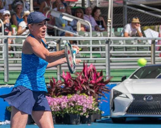 November 4, 2017 - Delray Beach, Florida, US - Tennis legend CHRIS EVERT in action on court at the Delray Beach Stadium and Tennis Center in Florida during the 2017 Chris Evert Raymond James Pro-Celebrity Tennis Classic. Chris Evert Charities has raised more than $23 million in an ongoing campaign for Florida s most at-risk children. 2017 Chris Evert Pro-Celebrity Ternnis Classic - ZUMAd84_ 20171104_zaf_d84_032 Copyright: xArnoldxDrapkinx