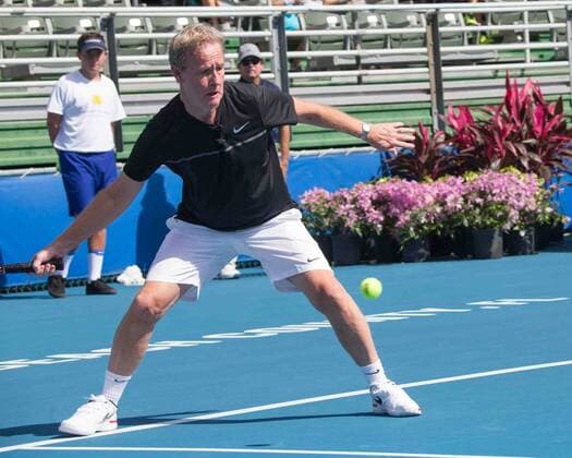 November 4, 2017 - Delray Beach, Florida, US - STEVE DOOCY, TV Producer and Fox Co-Host in action on court at the Delray Beach Stadium and Tennis Center in Florida during the 2017 Chris Evert Raymond James Pro-Celebrity Tennis Classic. Chris Evert Charities has raised more than $23 million in an ongoing campaign for Florida s most at-risk children. Doocy at 2017 Chris Evert Pro-Celebrity Ternnis Classic - ZUMAd84_ 20171104_zaf_d84_048 Copyright: xArnoldxDrapkinx