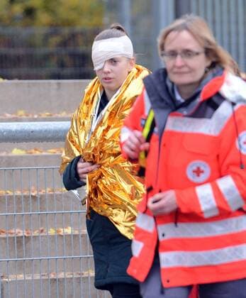 05 11 2017 xhbx Football 1 Bundesliga Women 1 FFC Frankfurt SV Werder Bremen emspor v l Nina Lührsen SV Werder Bremen Women injured injury Frankfurt am Main
