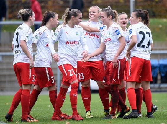 05 11 2017 xhbx Football 1 Bundesliga Women 1 FFC Frankfurt SV Werder Bremen emspor v l Torjubel Goal celebration celebrate the goal 4 0 by Lise Munk 1 FFC Frankfurt Frankfurt am Main