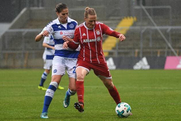 Pia Rijsdijk Duisburg 25 Melanie Behringer FC Bayern Munich FCB 7 duel duel tackle Dynamics Action Action Football Allianz Women Bundesliga FC Bayern Munich MSV Duisburg xslx