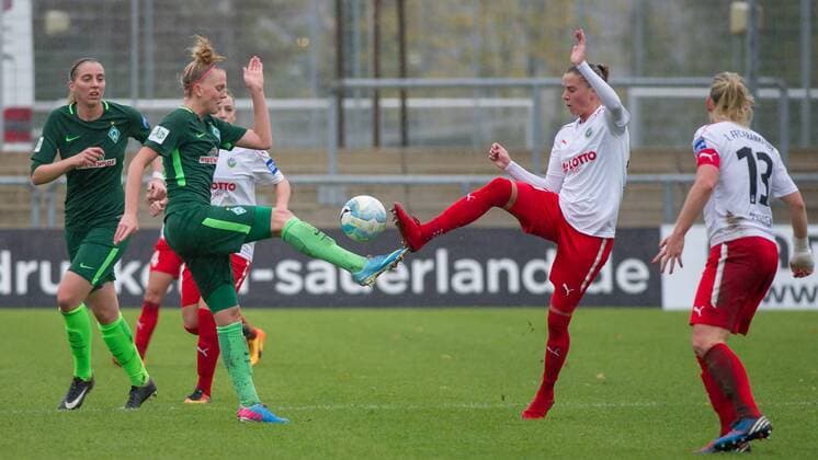 Lina Hausicke SV Werder Bremen 18 in duel with Ana Maria Crnogorcevic 1 FFC Frankfurt 21 Soccer Allianz Women Bundesliga 1 FFC Frankfurt SV Werder Bremen xobx
